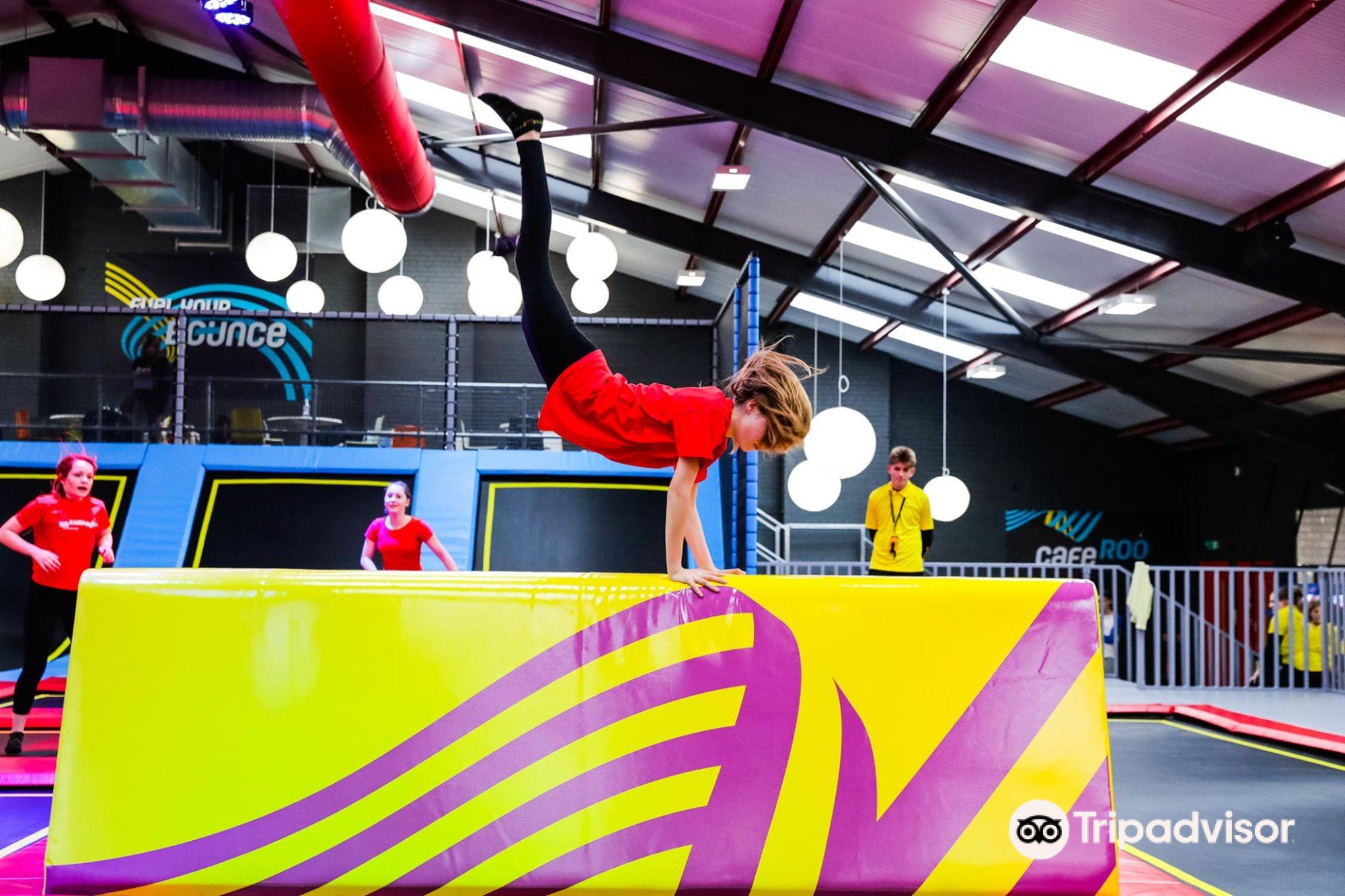 RedKangaroo Trampoline Park Reading ภาพถ่าย, แผนที่ & รีวิว [2023