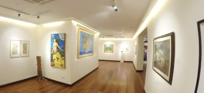 Hotels near Santuario del Santo Cristo Parish (Archdiocese of Manila)