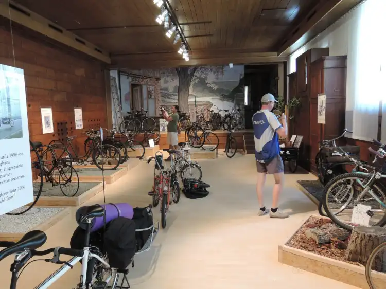 Hotels near Fahrrad Museum