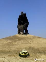 Monument to Women-Mechanic of World War II Era