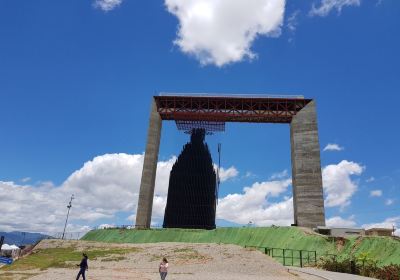 Monumento Manto de Maria Divina Pastora