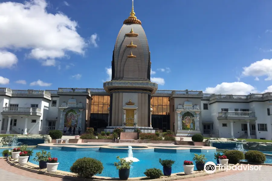 Radha Madhav Dham