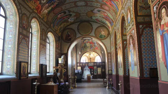 Holy Trinity-Mariinsky Monastery