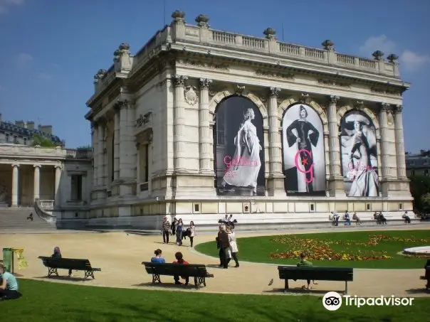 Paris Museum Tour