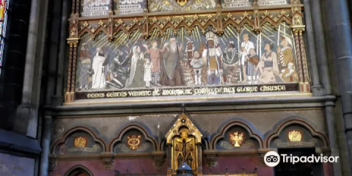 里爾蠟台聖母大教堂