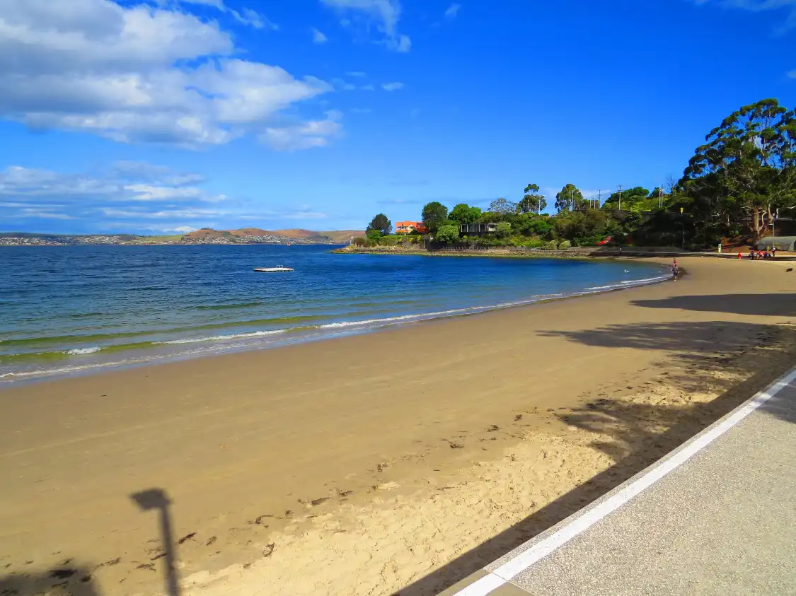 Hotels near Long Beach