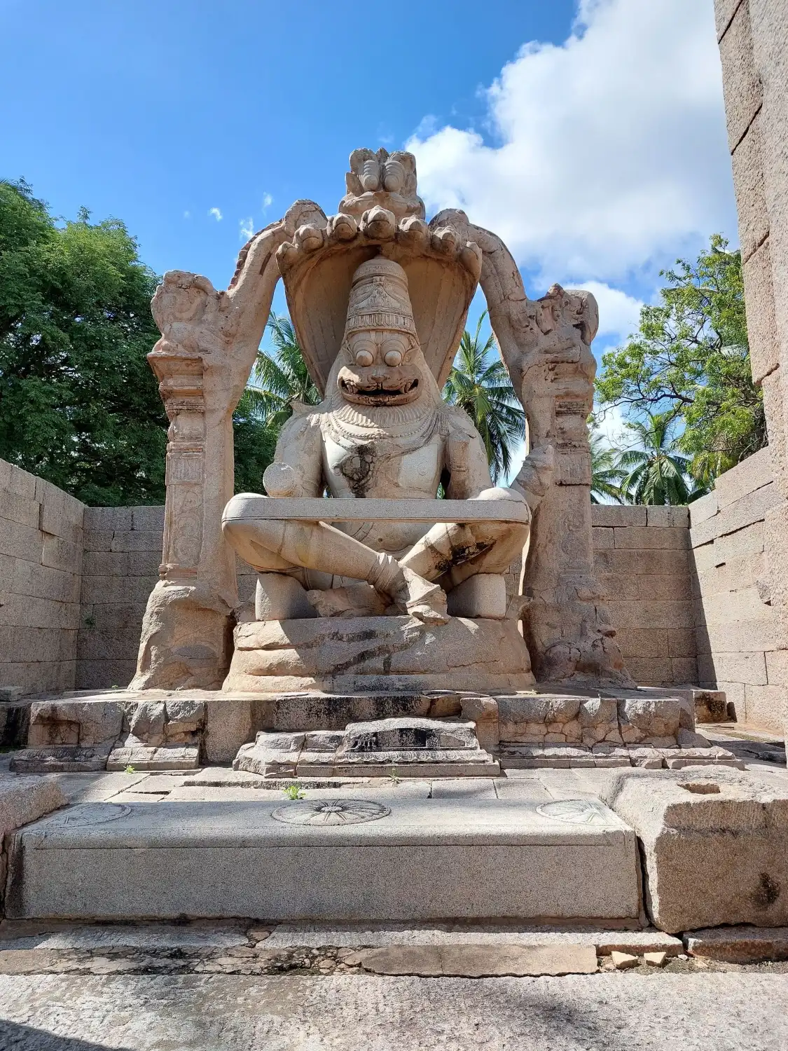 Statue of Ugra Narsimha附近的飯店