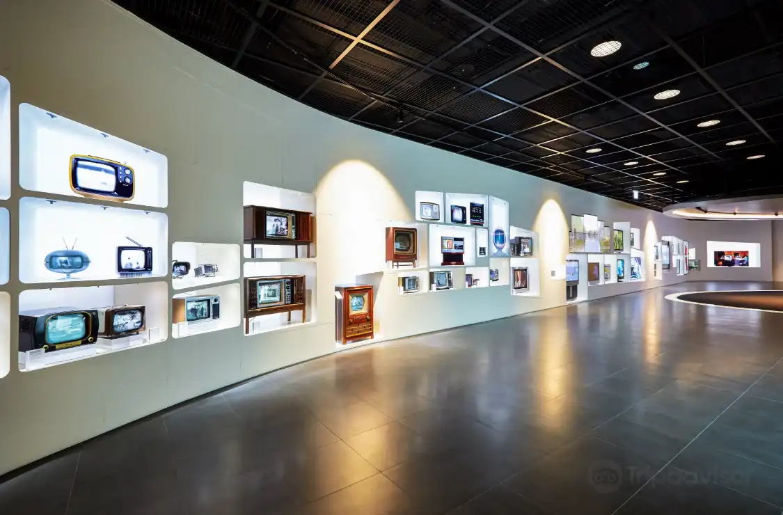 Hotels near Samsung Innovation Museum