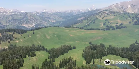Ski Lake Trail