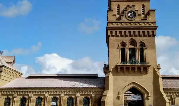 Hotels near Empress Market