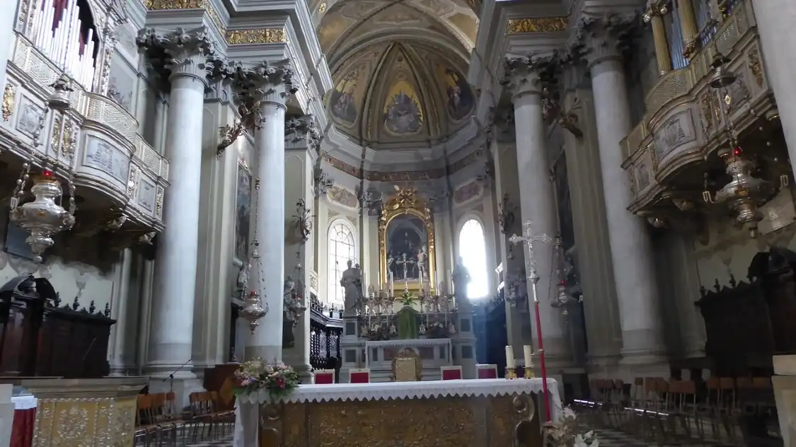 Hotel in zona Santuario della Beata Vergine delle Grazie