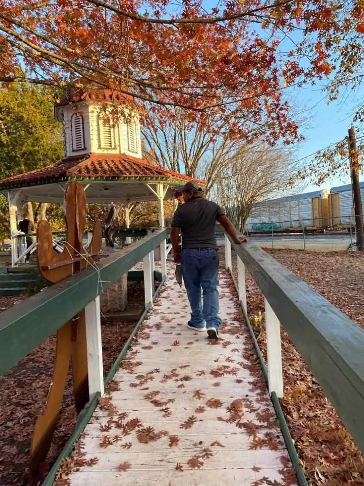 Hotels in Smithville