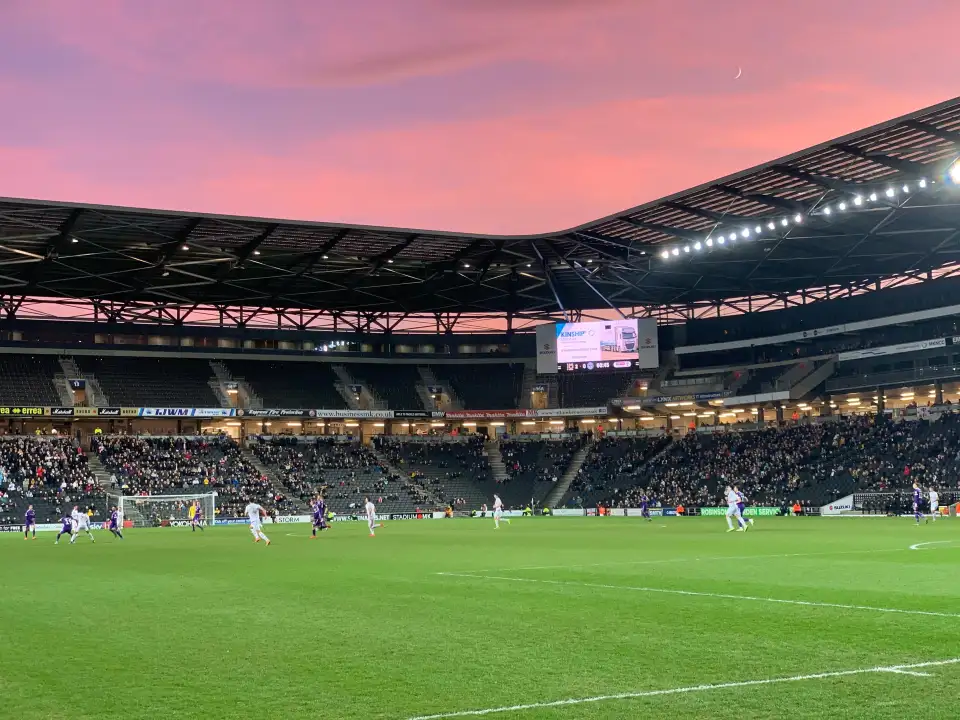 4_Stadium MK