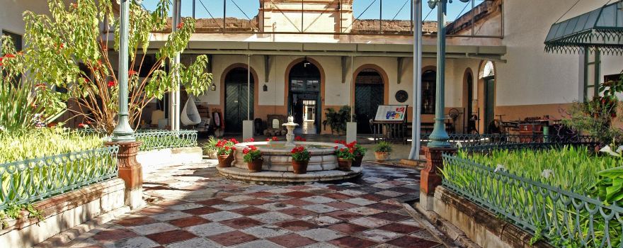 Fabrica La Aurora