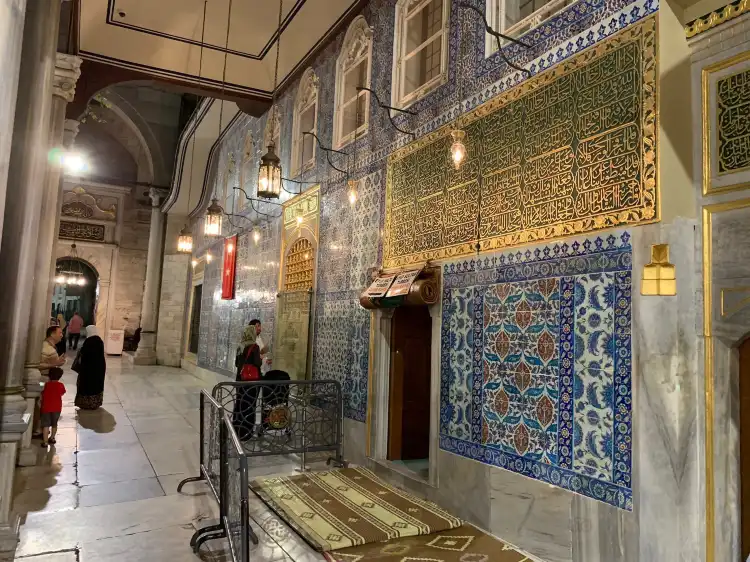 Hotels near Abu Ayyub al-Ansari