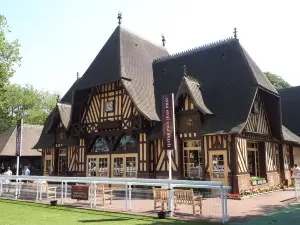 Hippodrome de Deauville - La Touques