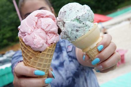 Franky & Louie's Beachfront Bar & Grill