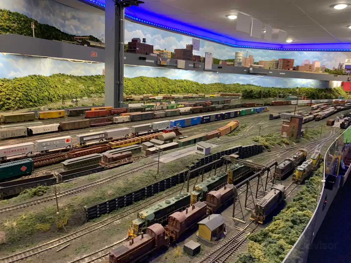 Hotels near Lehigh & Keystone Valley Model Railroad Museum, Inc.