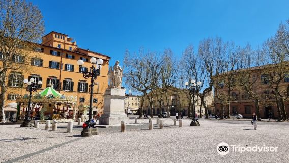 Piazza Napoleone