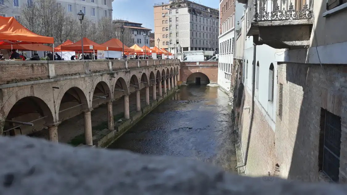 Hotels near Pescherie di Giulio Romano - Rio