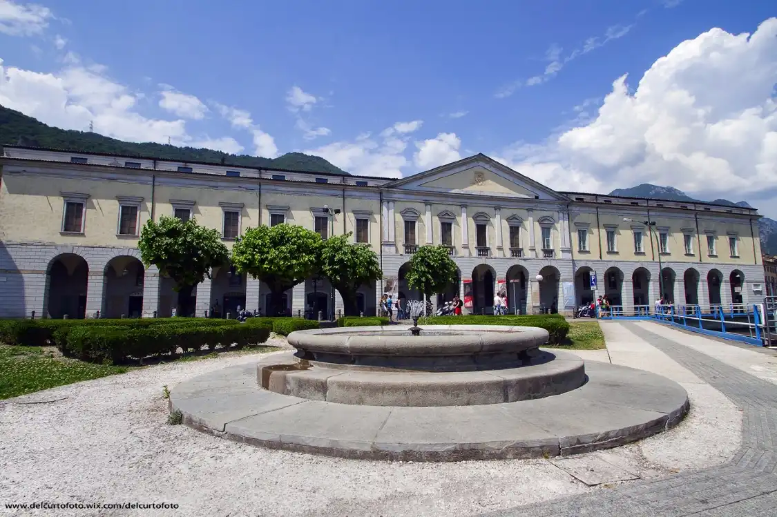 Hotels near Accademia di Belle Arti Tadini