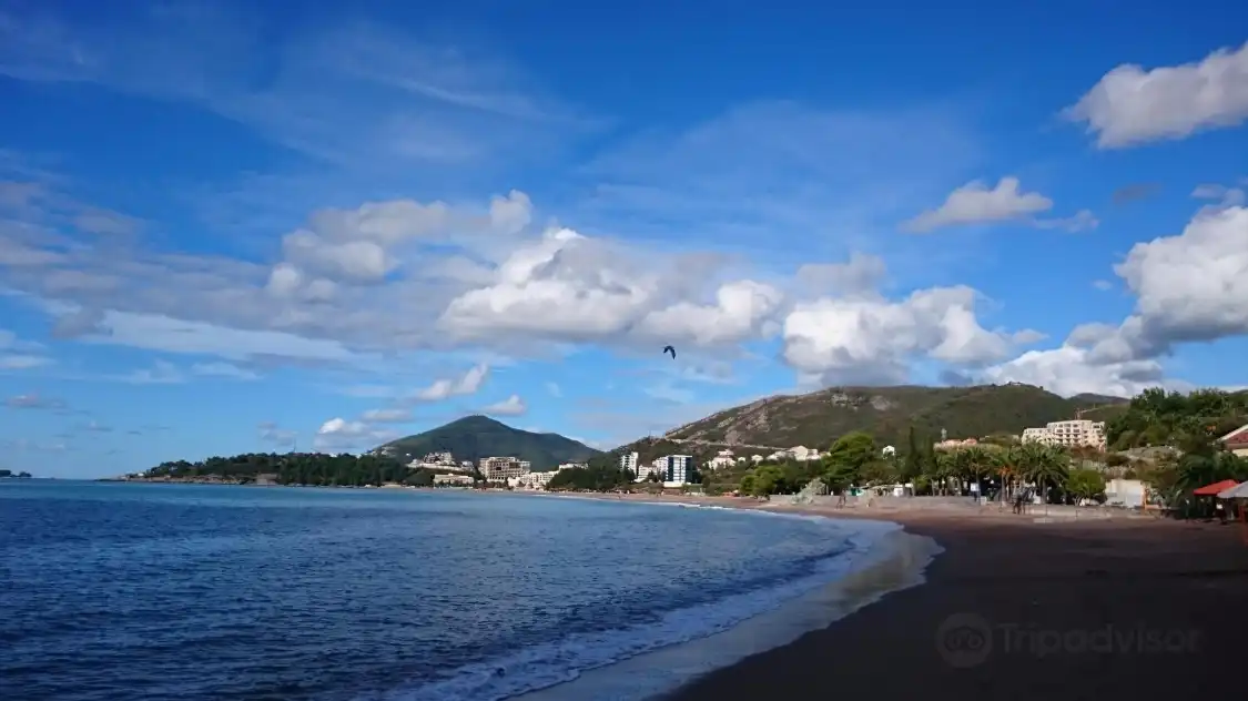 Hotels near Beach Rafailovici
