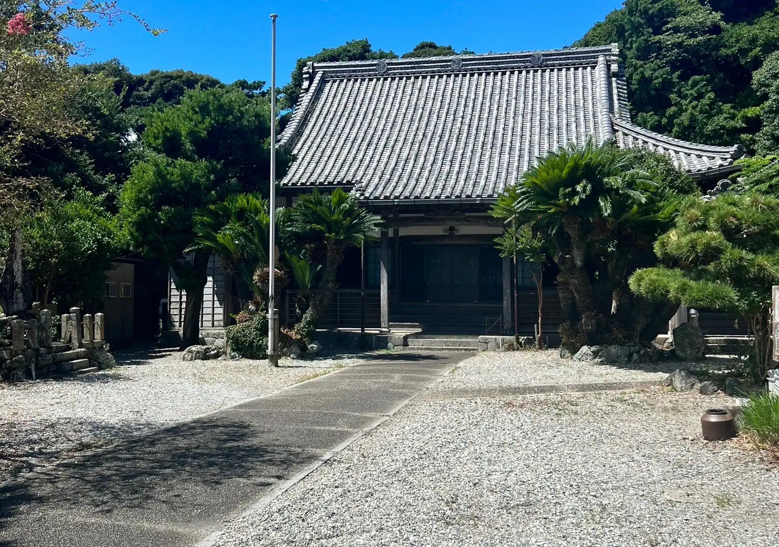 Hotels near Tōshijima
