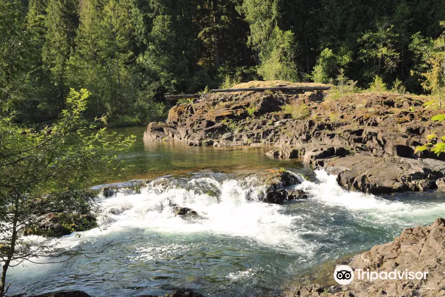 Elk Falls Provincial Park