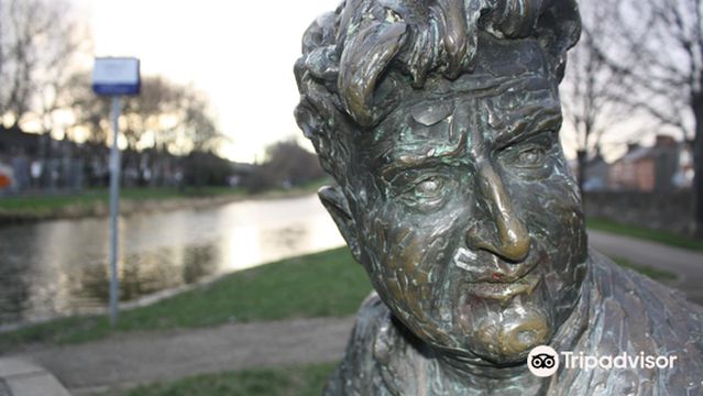 Brendan Behan Statue