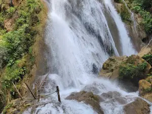 Cascadas "Las Brisas"