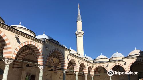 Uc Serefeli Camii