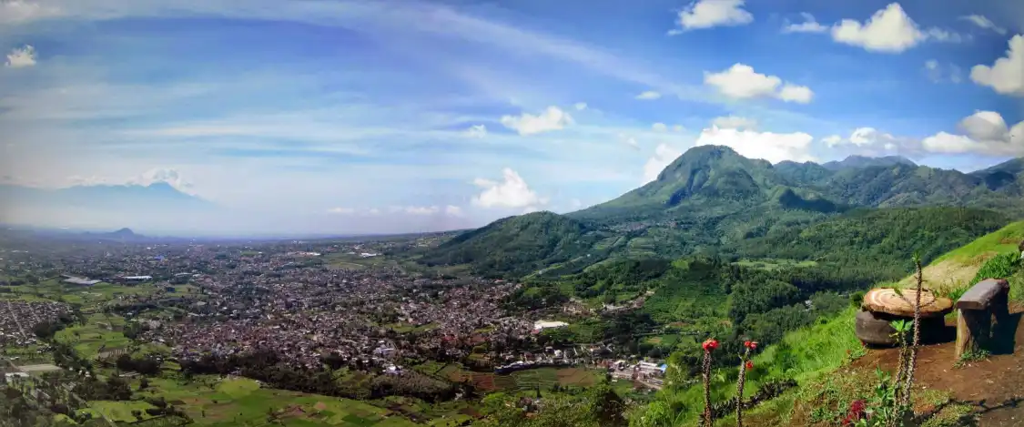 Hotel dekat Taman Langit Gunung Banyak