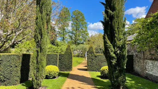 Petersfield Physic Garden