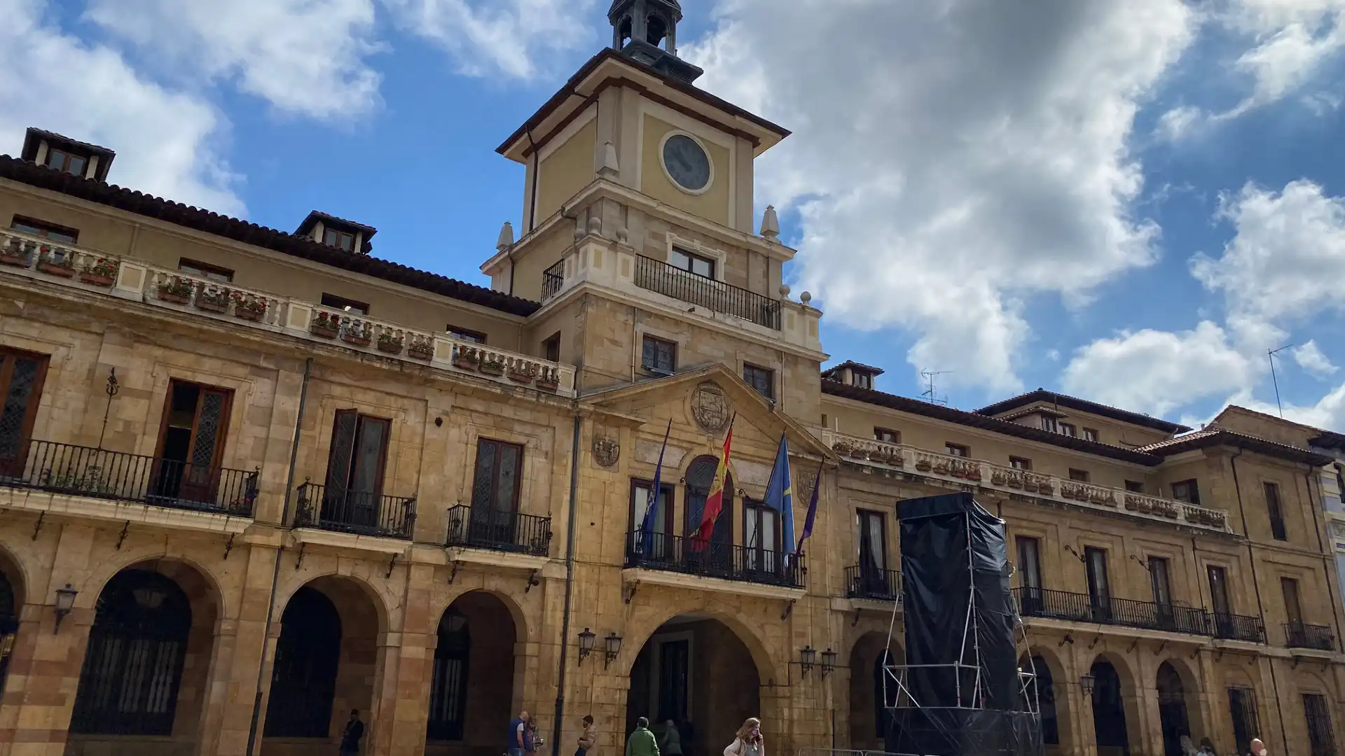 Hotels near Oviedo Town Hall