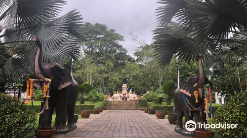 Phraya Ratsadanu Pradit Mahisara Phakdi Monument