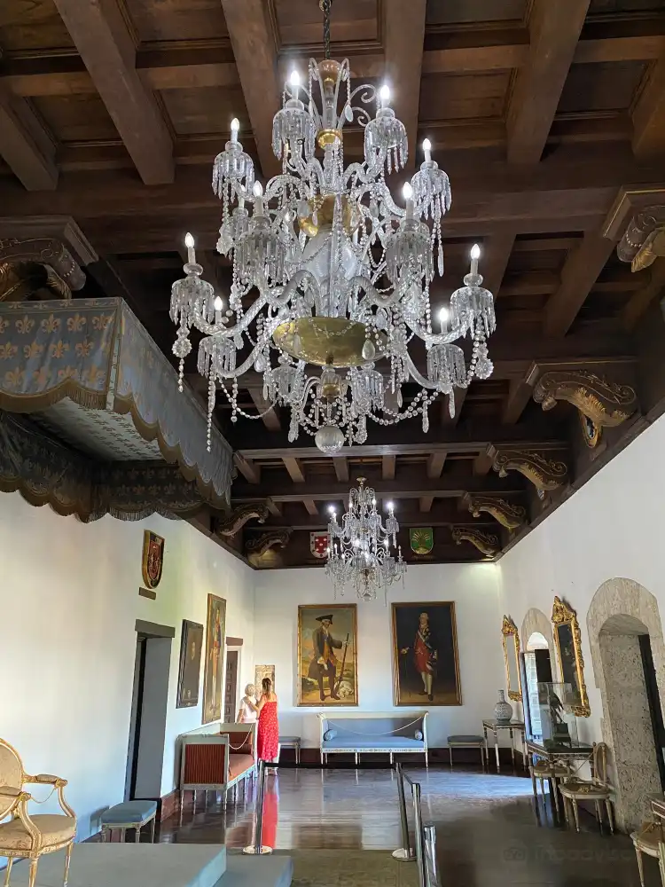 Hotel dekat Museo de las Casas Reales