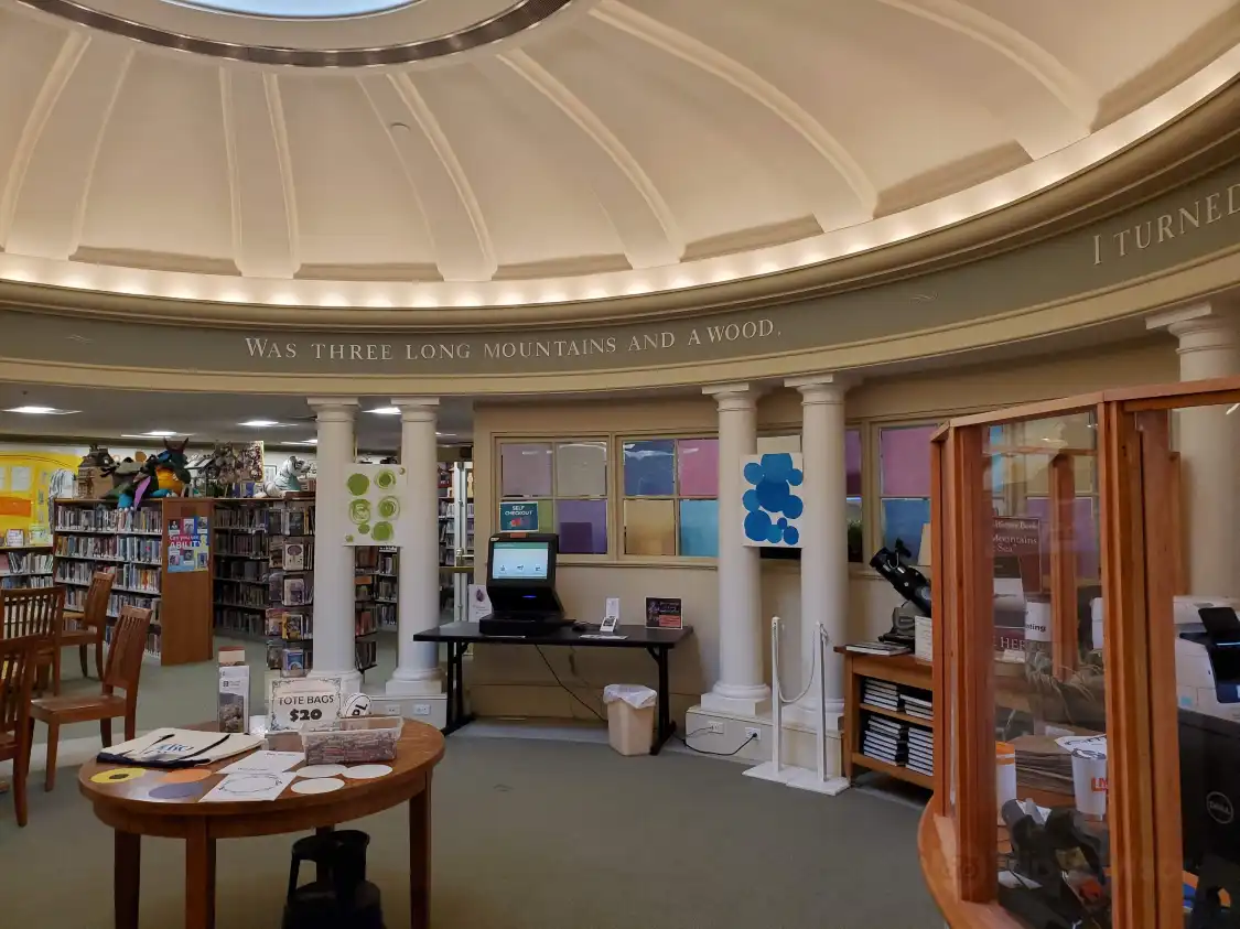 Hotels near The Camden Public Library