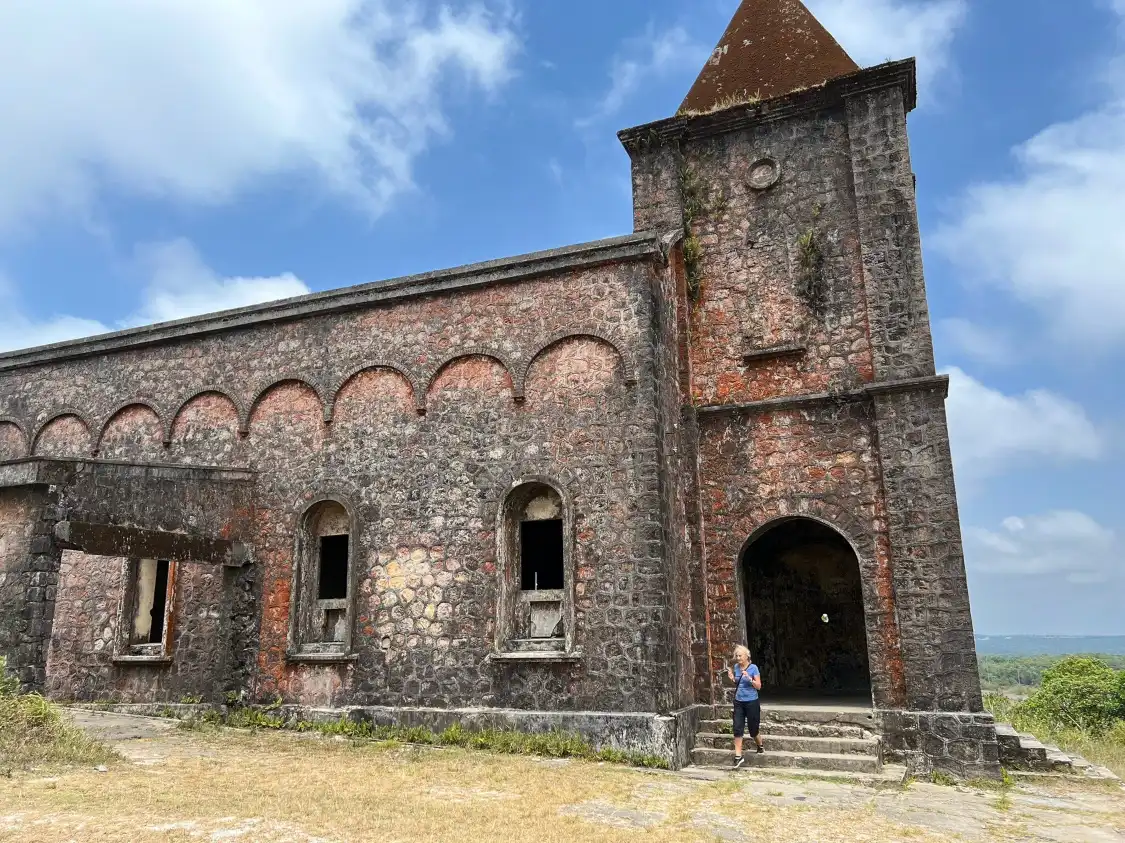 Hotels near Bokor Catholic Church