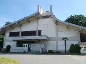 財団法人本間美術館