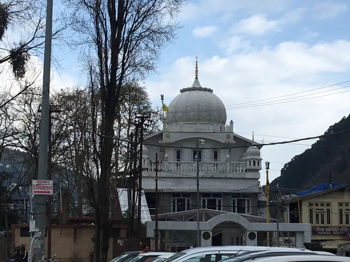 Hotels near Gurudwara Shri Singh Sabha