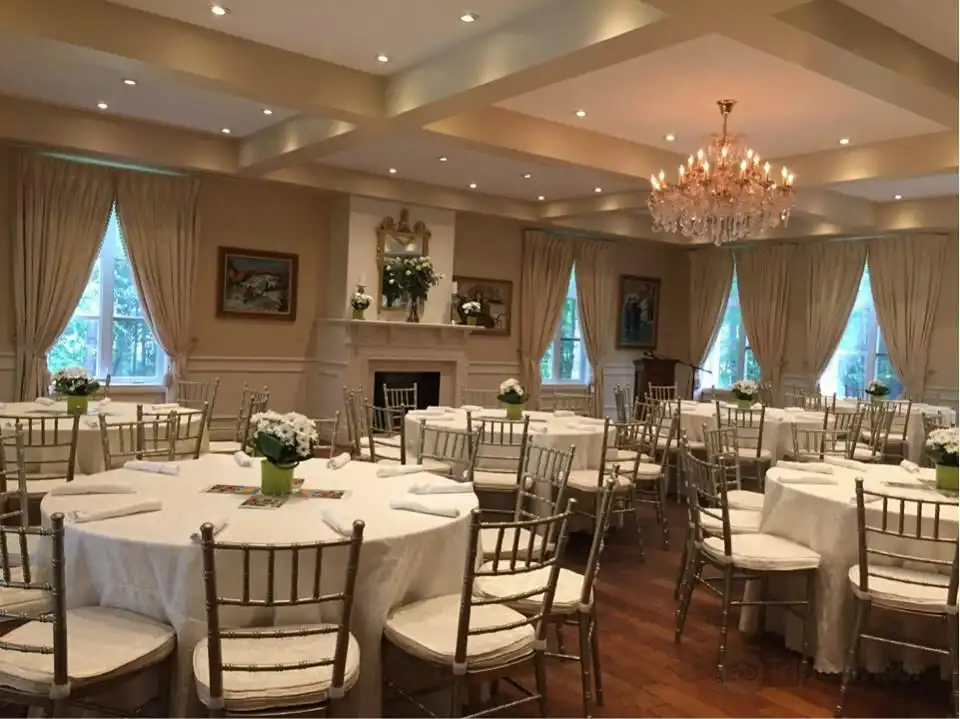 Hotels near Le Château Taillefer Lafon - Winery & Cidery