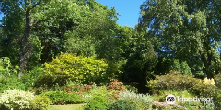 Cruickshank Botanic Garden