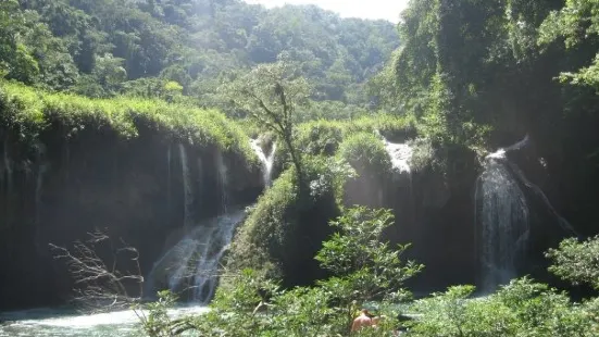 Lanquin Caves