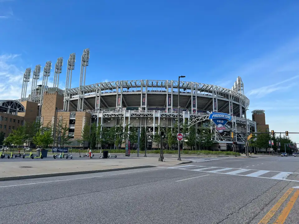 3_Progressive Field