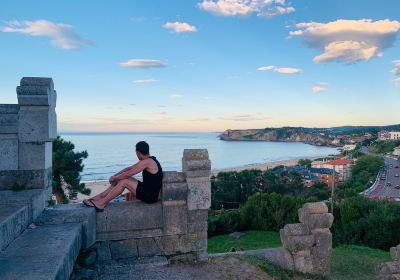 Güell y Martos Park