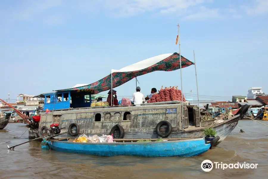Chau Doc Floating Market