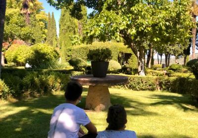Jardines Romanticos de la Real Fabrica de Panos de Carlos III.Brihuega