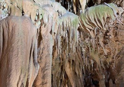 Crystal Grottoes Caverns