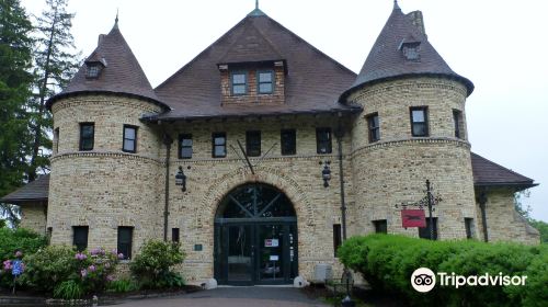 Larz Anderson Auto Museum - Museum of Transportation