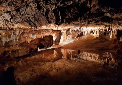 Lacave caves